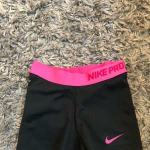 Nike shoes and shorts bundle